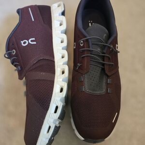 On Running Men's On Cloud Burgundy Running Shoes